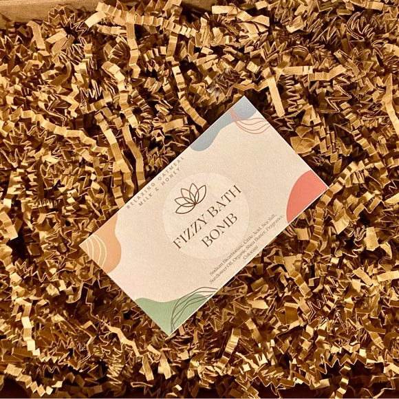 Sets of 8 Large Shea Butter Bath Bombs/Shower Steamers (Single Scent) - Picture 4 of 4